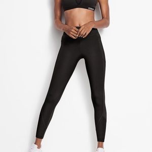 Victoria’s Secret Total Knockout Workout Legging